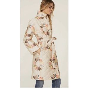 Samantha Sipos Cream Quilted Sunburst Coat Jacket SZ M